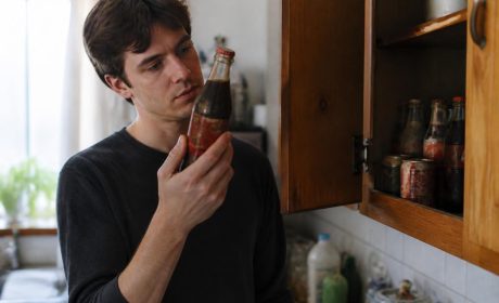 Pourquoi certaines personnes choisissent-elles de boire du coca-cola périmé depuis 3 ans ?